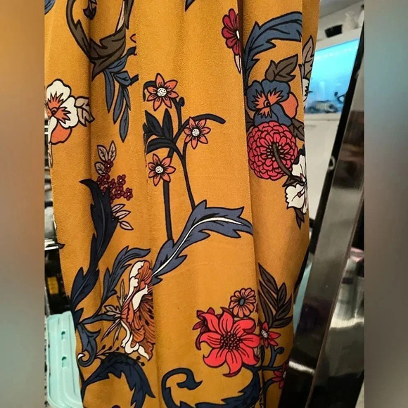 SHE + SKY  MULTI COLOR FALL FLORAL SMOCKED WAIST MAXI DRESS WIDE SLEEVES SIZE M - Picture 4 of 15